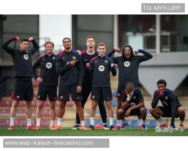 利物浦与拜仁的巅峰对决谁能在欧冠赛场上笑到最后 利物浦与拜仁的巅峰对决谁能在欧冠赛场上笑到最后